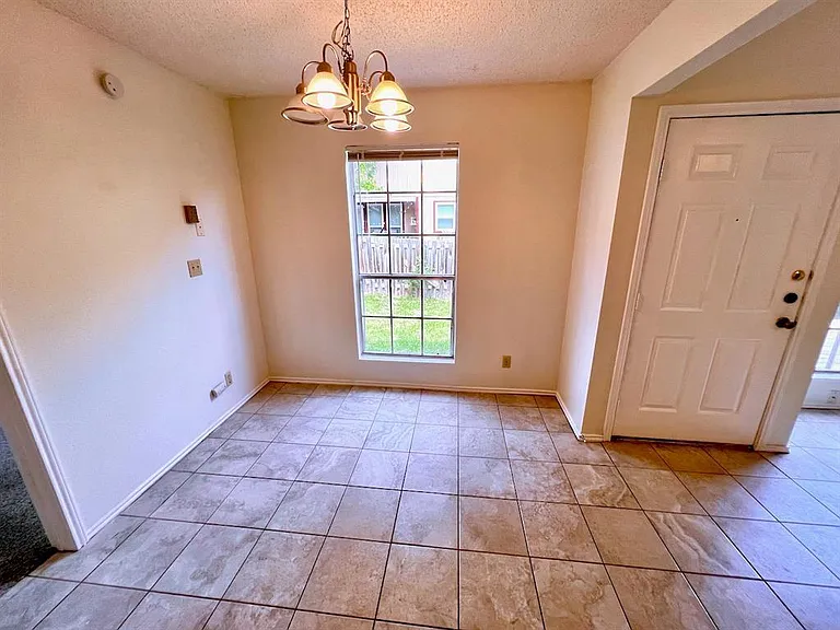 367 Fantail Loop #B — Photo 7