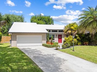 21521 E Hollandaire Dr Drive E, Boca Raton, FL 33433
