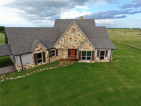 2nd image of 1100 NW County Road 2160