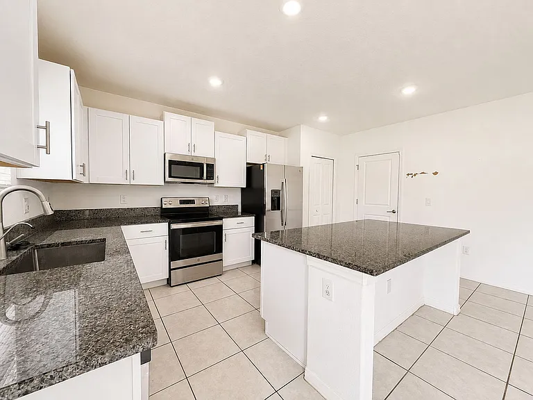 4388 Trotters Way — Photo 7