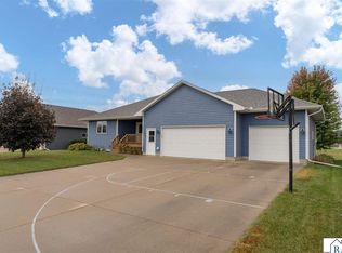 118 Chase Ave, Nicollet, MN 56074