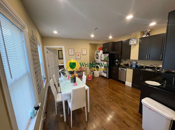 1566 Tremont St #3DW