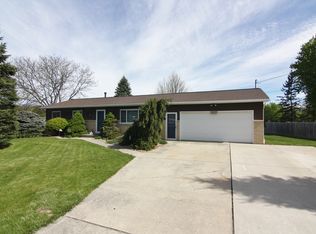 7210 London Dr, Saginaw, MI