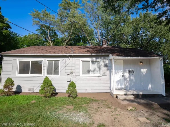 31776 Arenac Ct, Westland, MI 48186