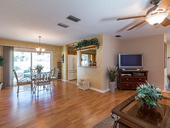3rd image of 4 Felter Ln