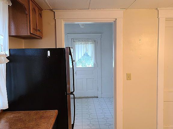 5th image of 187 N Frankfort St