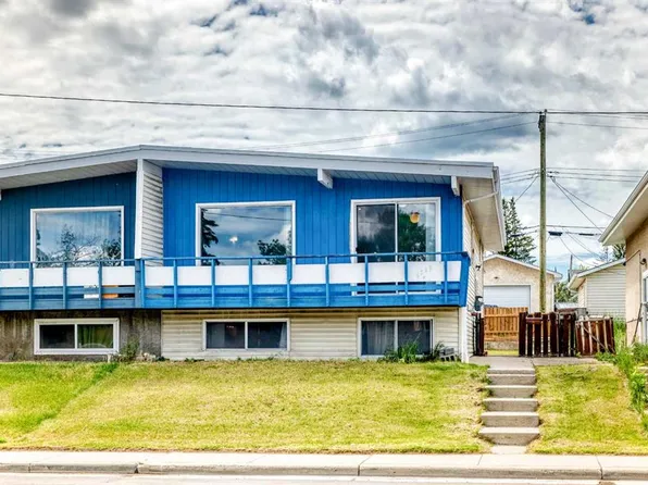 6329 W Centre St NW, Calgary, AB T2K 0V3