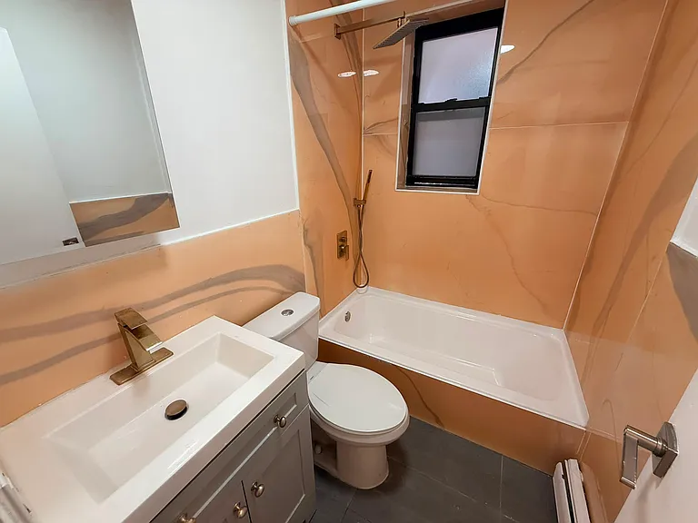 77 Bergen Ave #4A — Photo 5