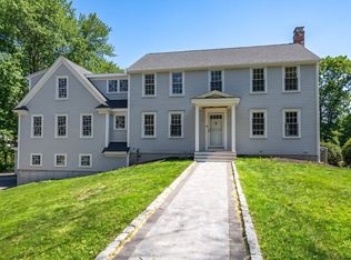 3 Hollyhock Ln, Hingham, MA 02043