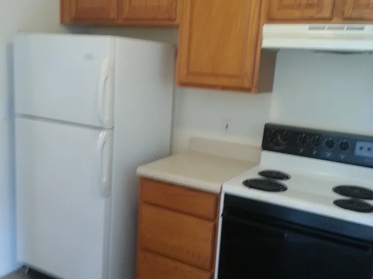 631 E Main St — Photo 10