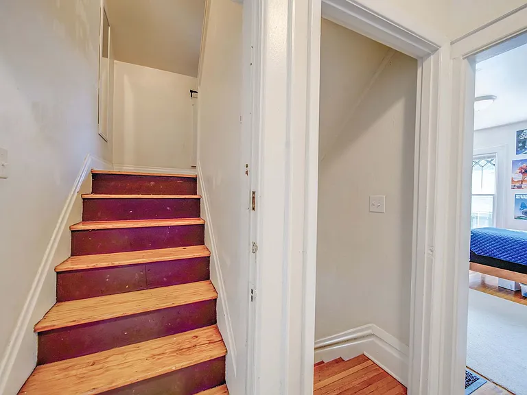 2405 Summit St — Photo 38