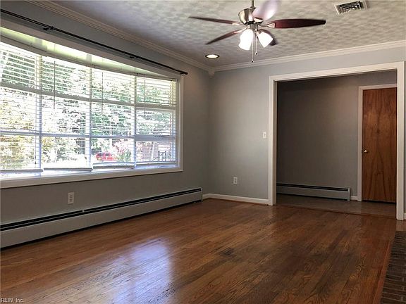 3rd image of 209 Crittenden Ln