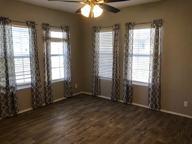 2 bed, 1076 sqft, $1,250 — Photo 4