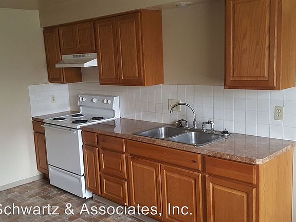 2nd image of 428 E Dalton Ave
