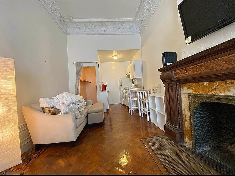 33 W 76th St #2A — Photo 6