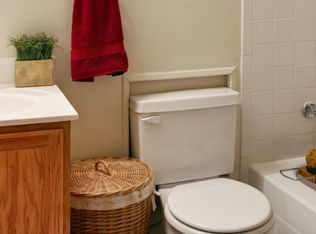 20 Witherwood Ct APT 1A, Towson, MD 21204