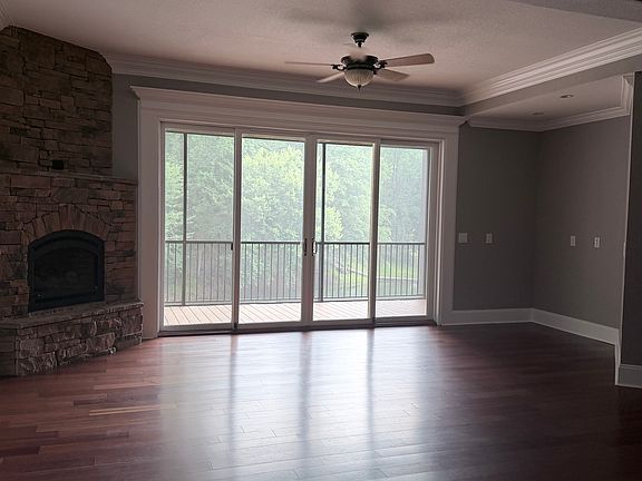 5th image of 2145 Ridgecrest Cir Unit 4