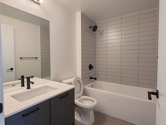 5th image of 2300 Saint Clair Ave W #215