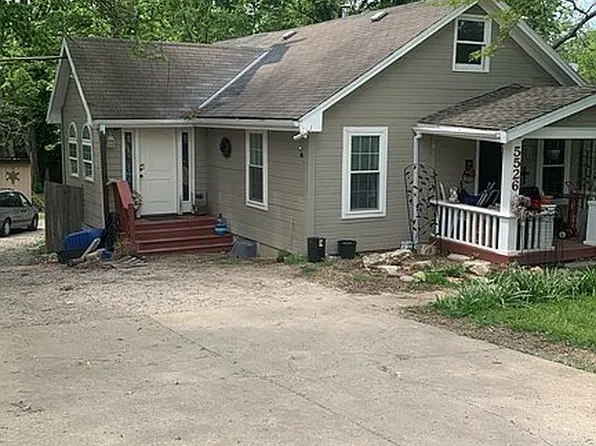 5526 Crescent Ave, Raytown, MO 64133