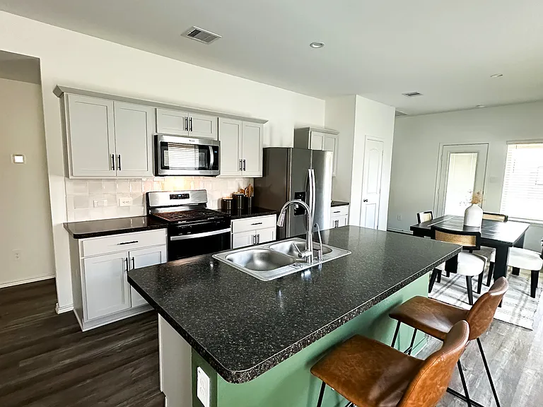 5330 Castlebury Meadows Dr — Photo 13