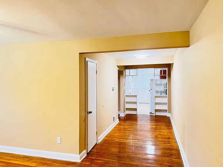 8717 Plymouth St — Photo 33