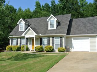 709 Rustic St, Opelika, AL 36801