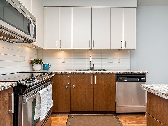 4th image of 55 8th Ave E #101