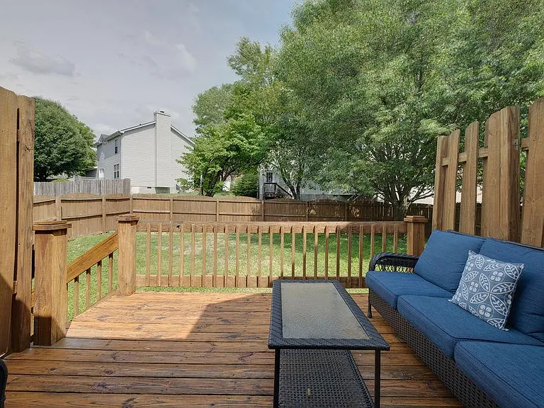 1005 Meandering Way — Photo 26