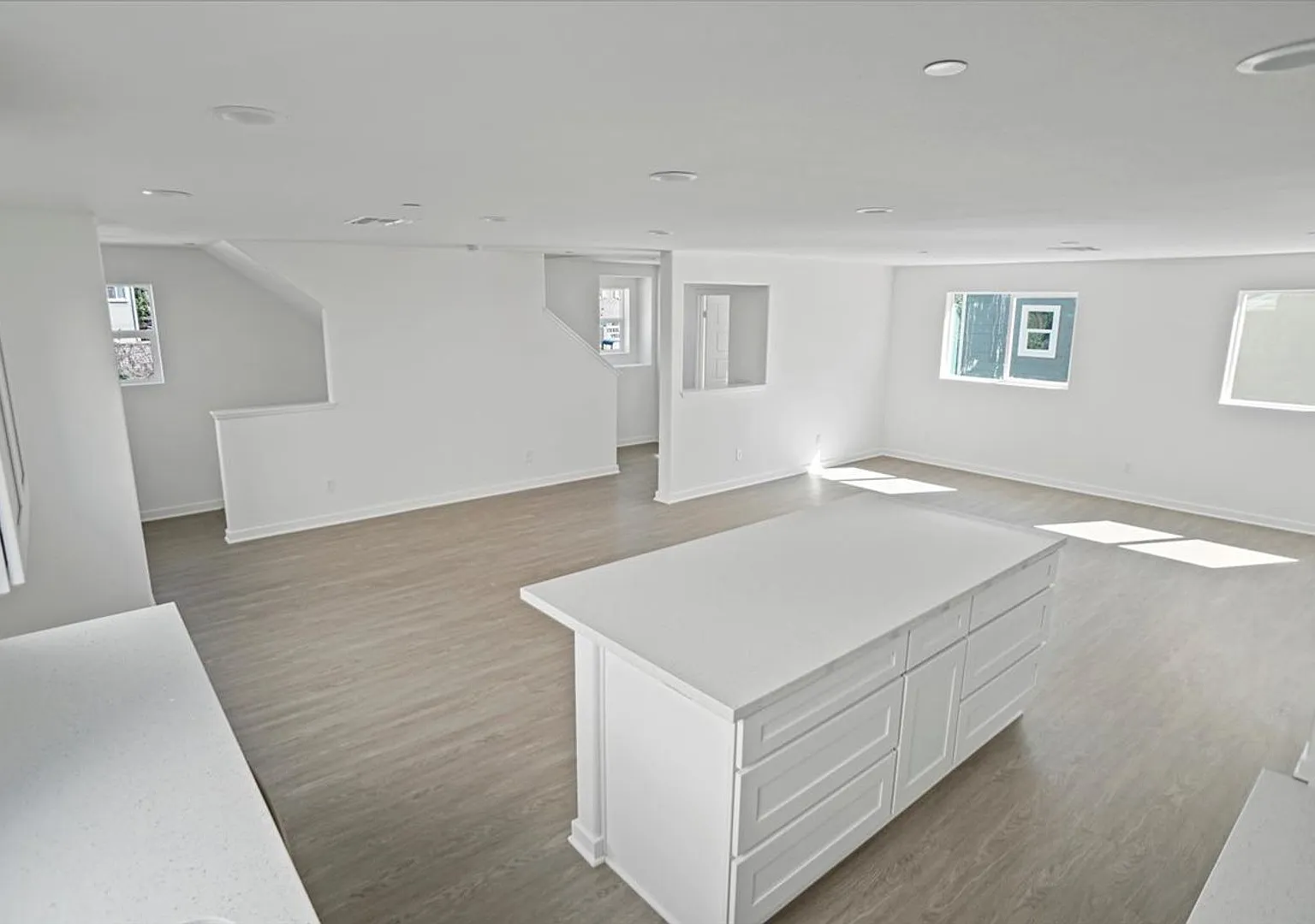4-Bedroom Home for Rent Move-In Ready — Photo 4