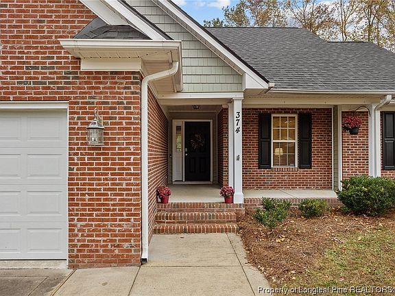 4th image of 374 Wildwood Dr