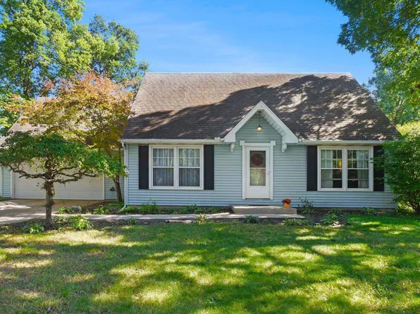 57058 Pine Rd, South Bend, IN 46619