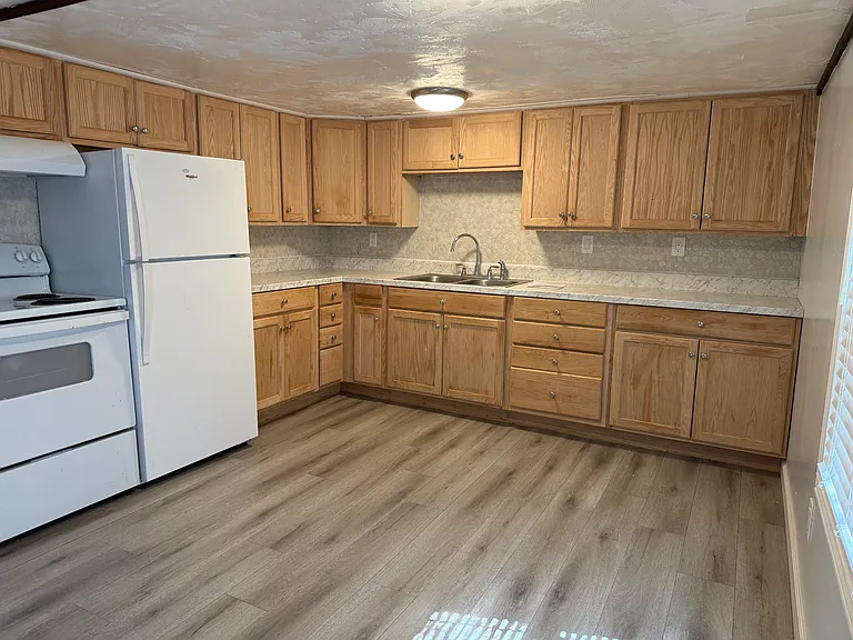 800 Denton Blvd NW #8 — Photo 9