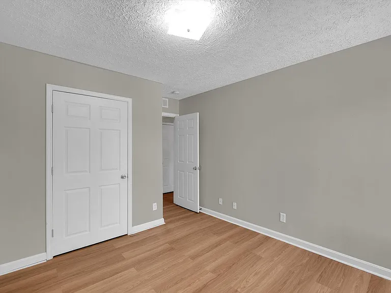 Jacobs Landing Apartments — Photo 21