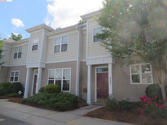 4th image of 2389 Loch Stone Dr
