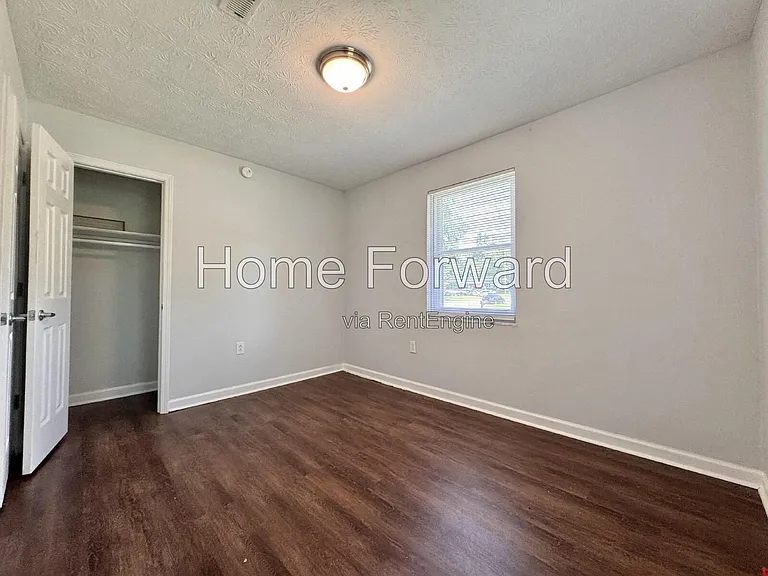 122 Estonia Dr — Photo 13