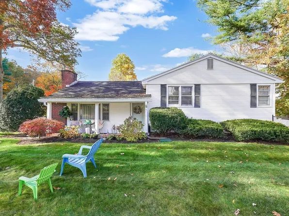 1680 Parker St, Springfield, MA 01128