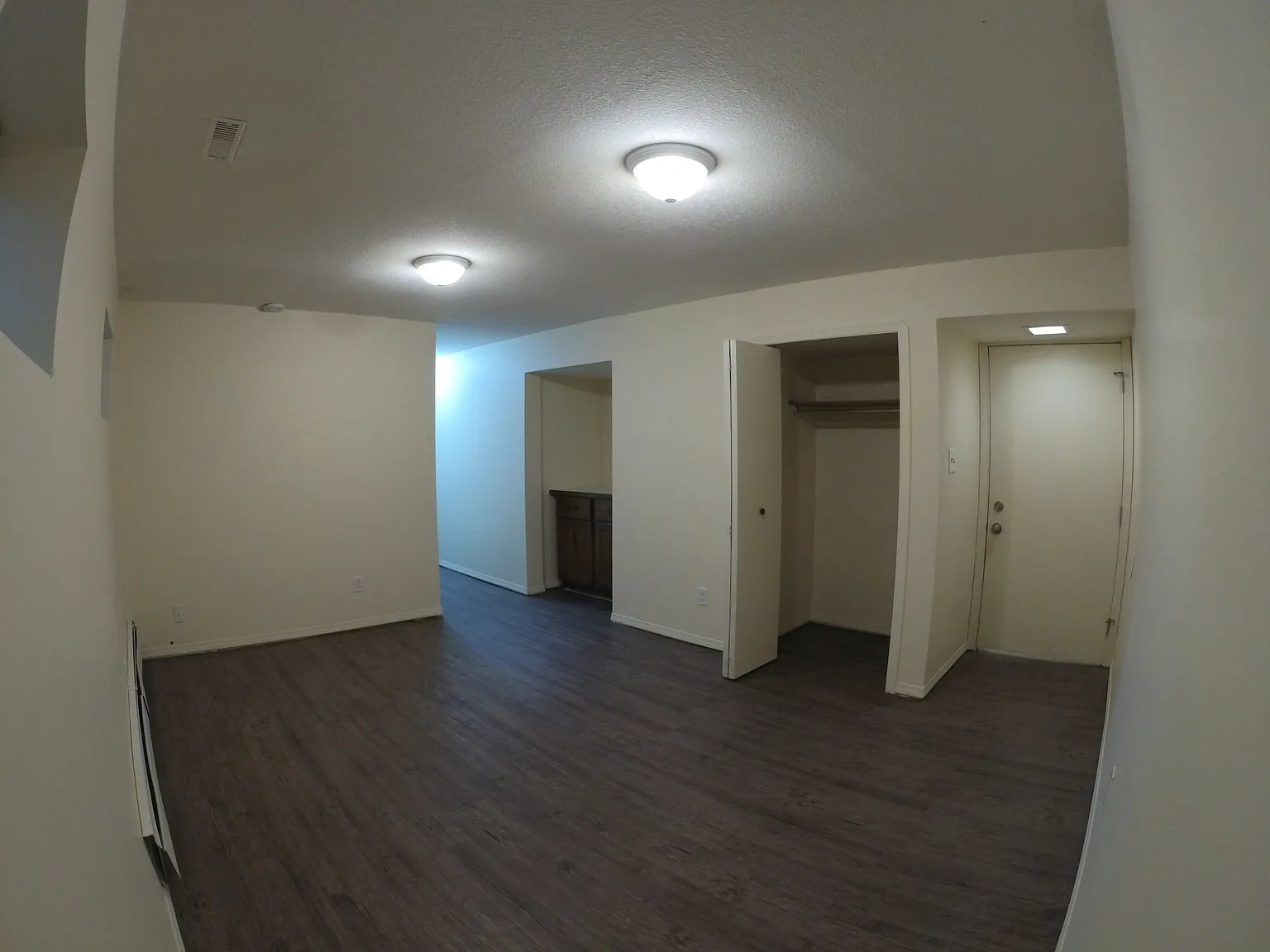 Comfortable 2 Bedroom - Basement Suite Near the Hospital (RP056) — Photo 4
