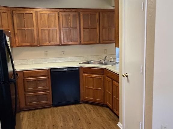 4th image of 125 NE Johnson Ave APT 32