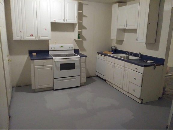 3rd image of 1318 Drewry St