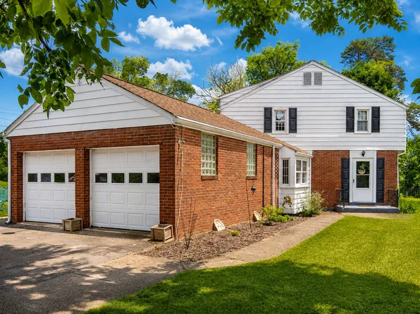 3510 Green Garden Rd, Aliquippa, PA 15001