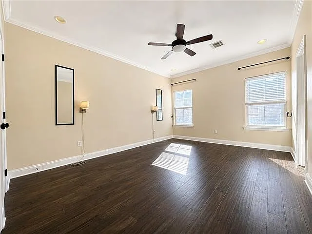 2735 Village Ct — Photo 12