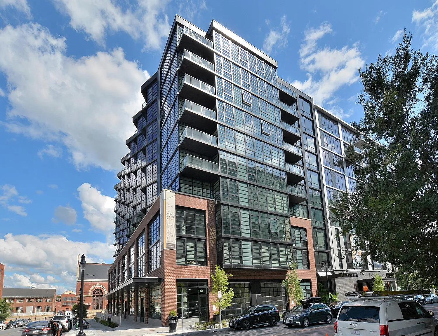 1 bed, 1.0 bath, 643 sqft, $2,700 — Photo 1