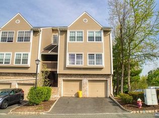 502 Windsor Dr, Palisades Park, NJ 07650