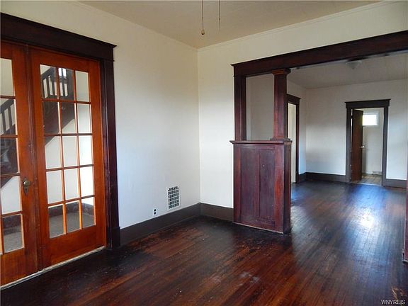 4th image of 1208 Haeberle Ave