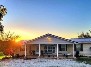 483 Hill Side Rd, De Soto, MO 63020