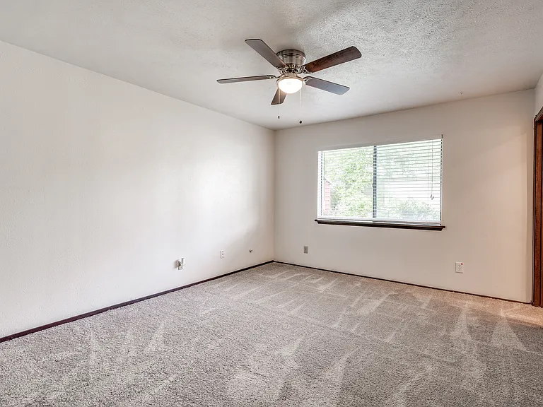 7525 Kingsmill Ter — Photo 8