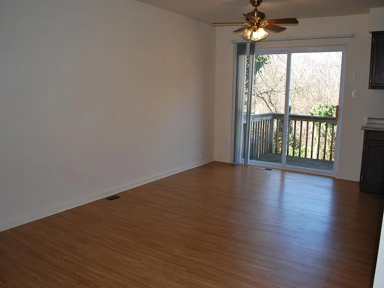 634 Candlestick Ln — Photo 5