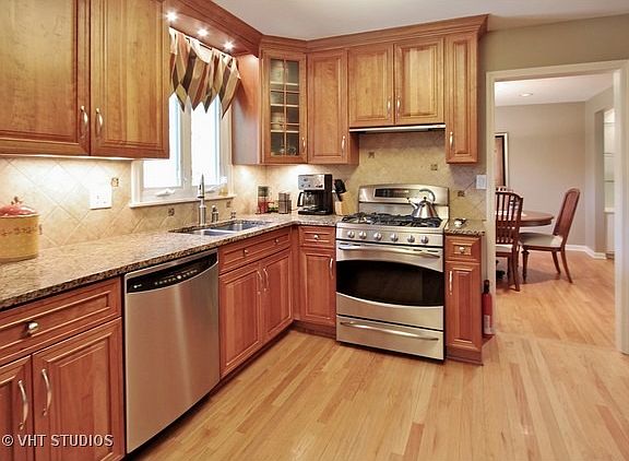 5th image of 3450 River Falls Dr