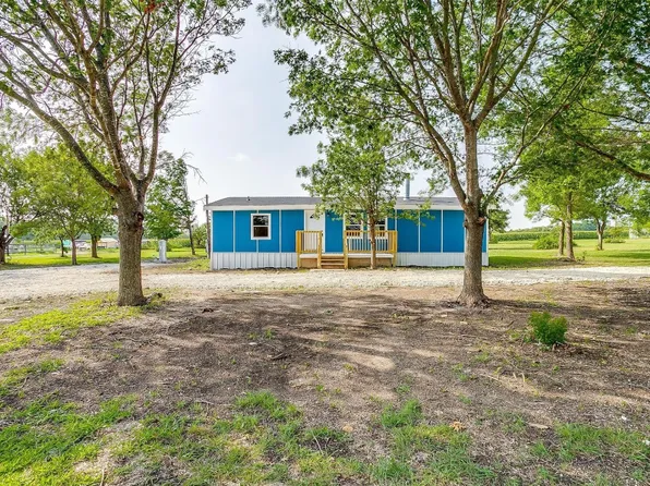 13520 Plantation Rd, Venus, TX 76084