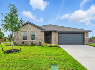 1401 Quail Creek Dr, Cleburne, TX 76033